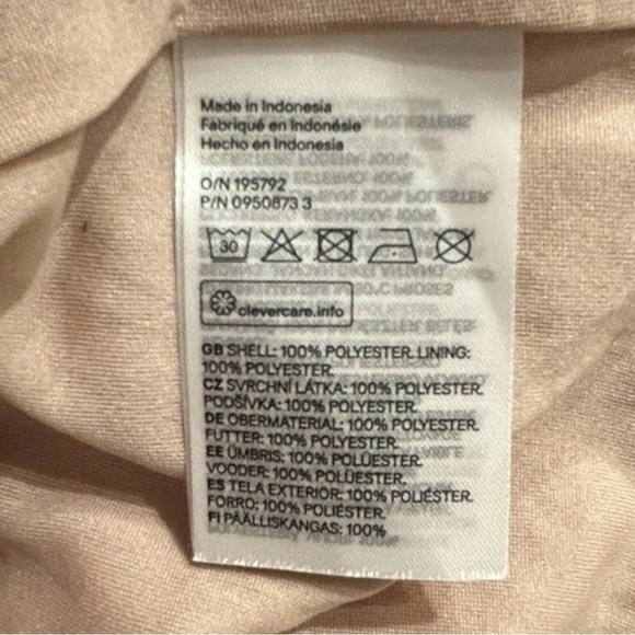 H&M Beige Shift Dress Balloon Sleeve Lined Crepe Chiffon V-neck Short sz M - Picture 9 of 9